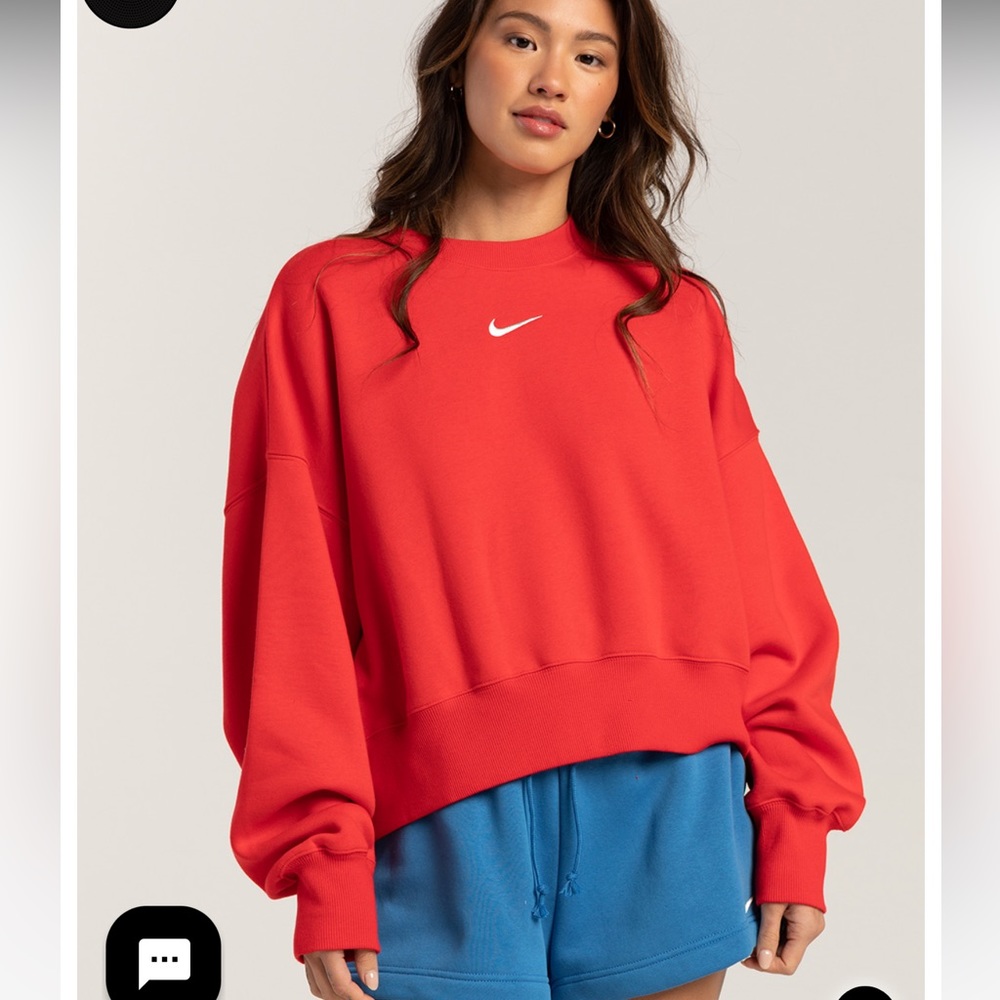 NIKE Sportswear Womens Oversized Crop Crewneck Sweatshirt
